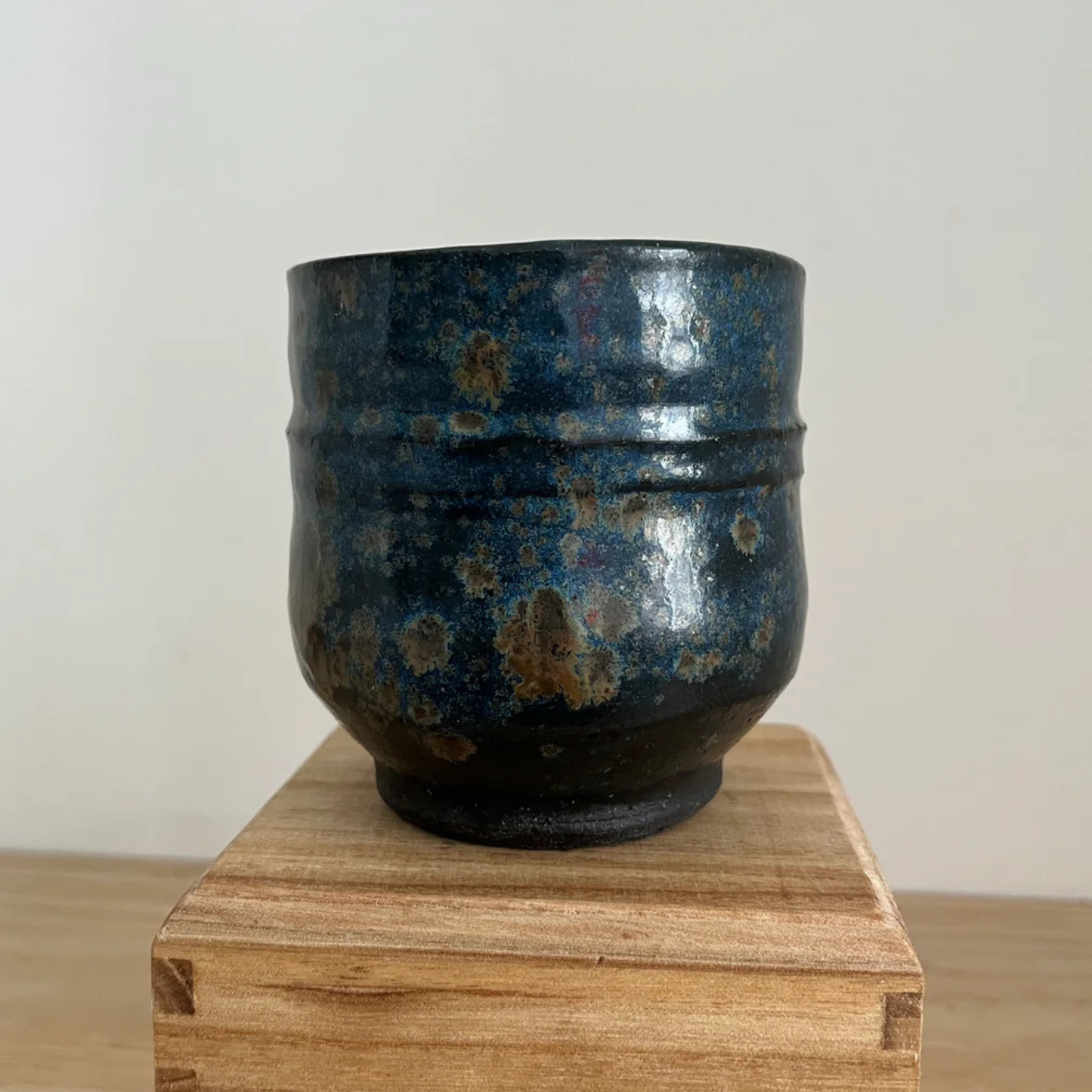 Ray Toms Boxed Yunomi Black Clay With Ash Glaze