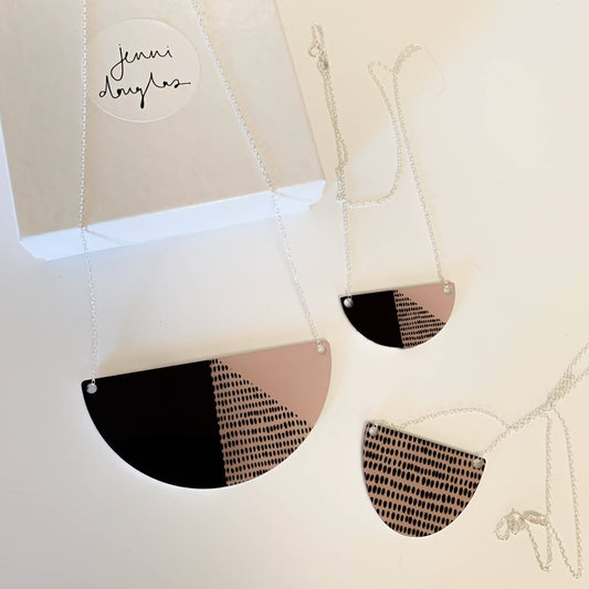 Jenni Douglas Large Connect Arc Necklace