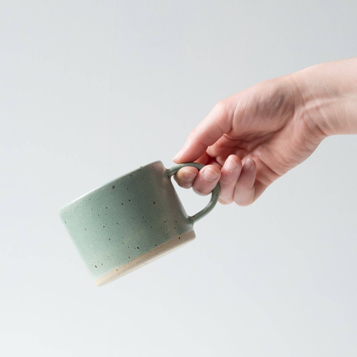 Dor & Tan Short Mug - Celadon & Speckled