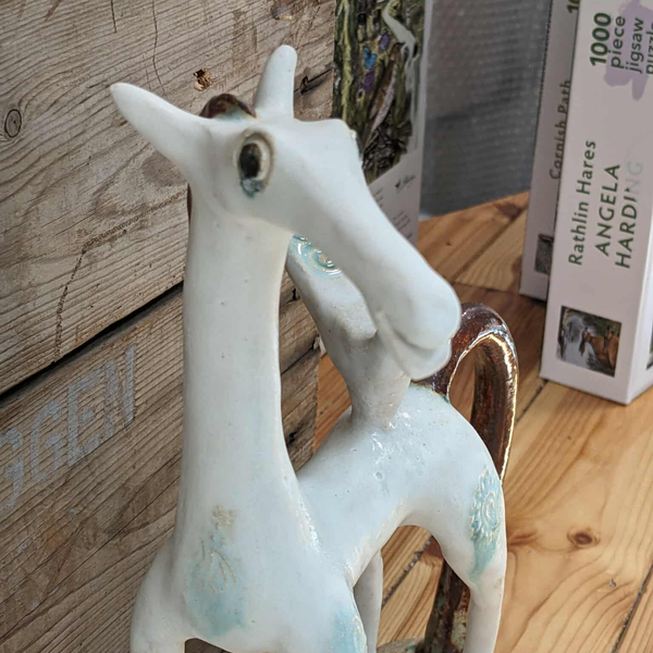 White Horse With Bird On Back - SS138