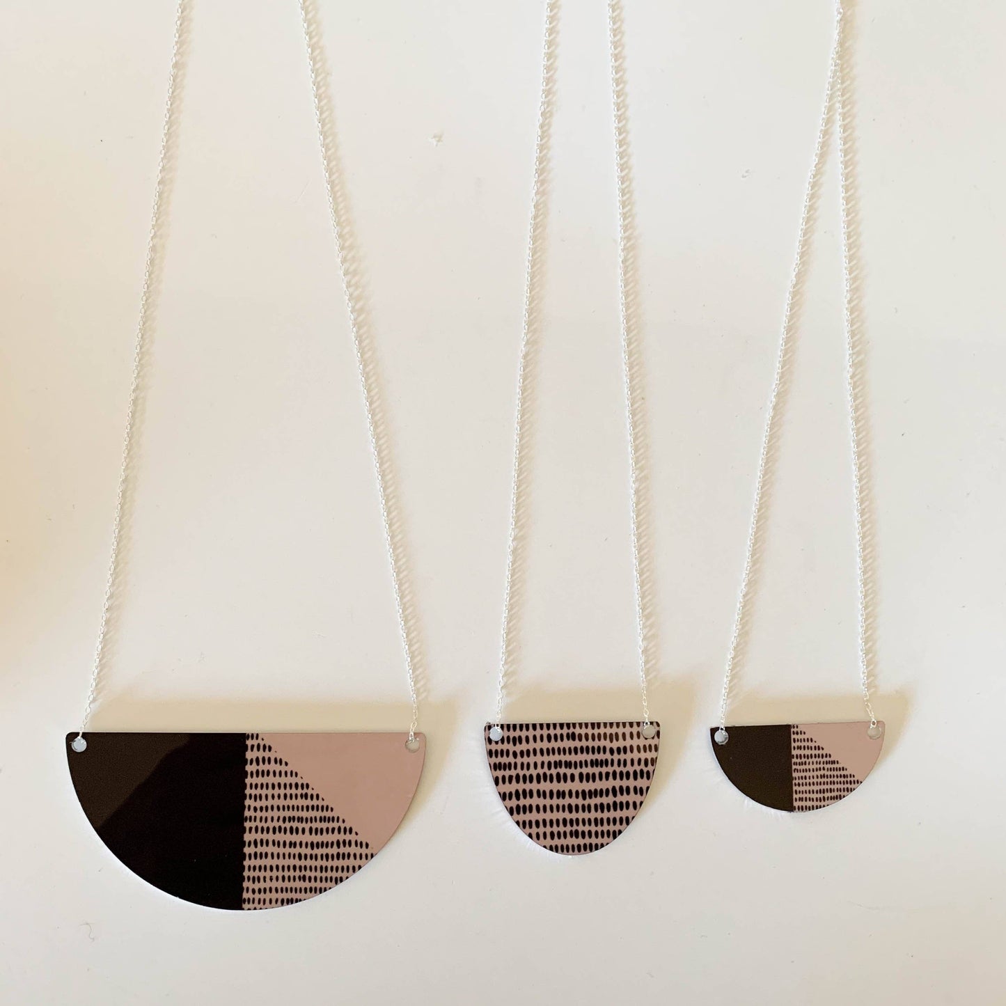 Jenni Douglas Large Connect Arc Necklace