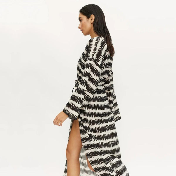 Compania Fantastica Kimono - Conversational Black and White